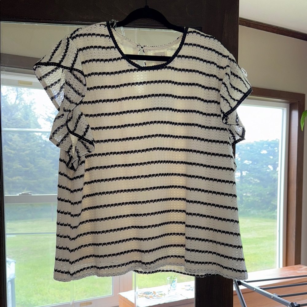 Striped Ruffle Sleeve Top - Black & White